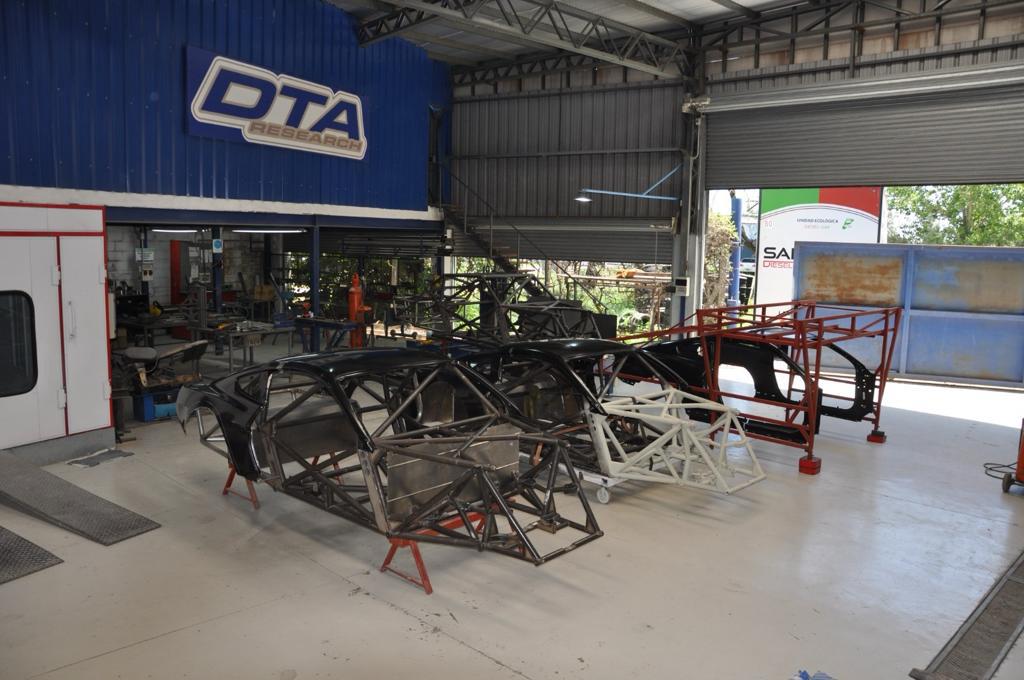 Los Mustang que está armando el DTA Racing: WhatsApp Image 2024-01-08 at 17.01.03.jpeg